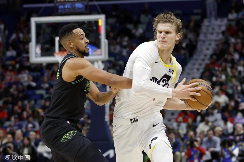 他的出席不 他的出席不